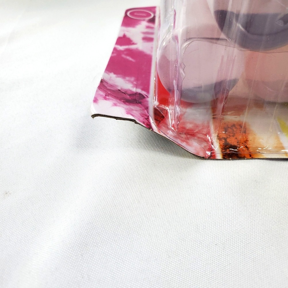 Tulip One-Step Tie-Dye Kit 70-Piece Super Big No Presoaking Required - Picture 6 of 11